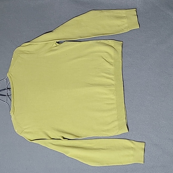 INTUITIONS Green Button Down Sequin Front Cardigan - Size Medium - Picture 2 of 10